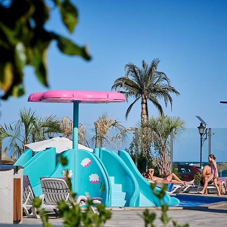 Sea Love Apt Spa N Pools Beach Resort 那沃达利 外观 照片